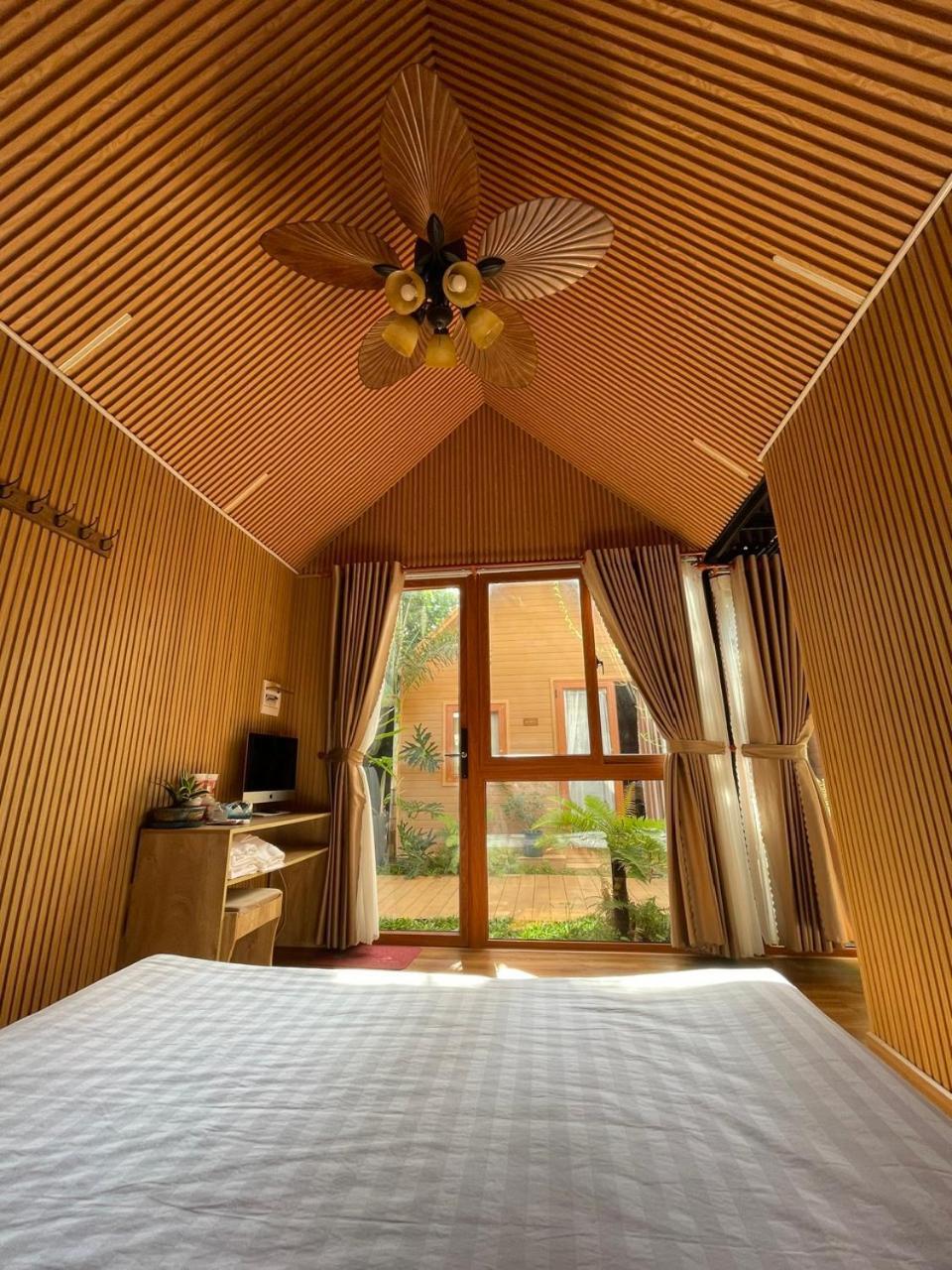 La Garden Homestay Long Xuyên エクステリア 写真