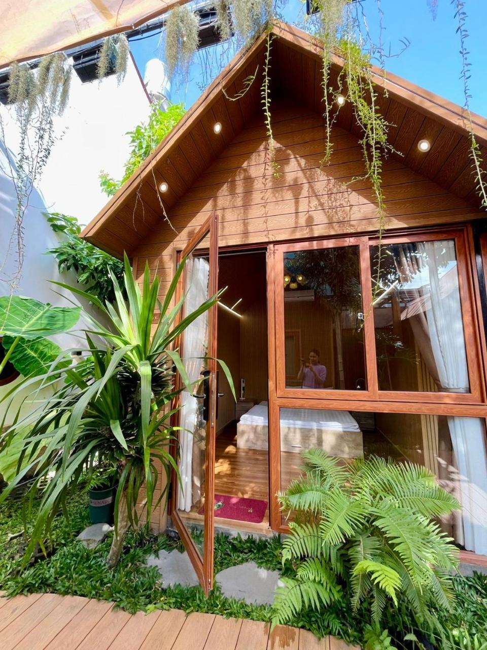 La Garden Homestay Long Xuyên エクステリア 写真