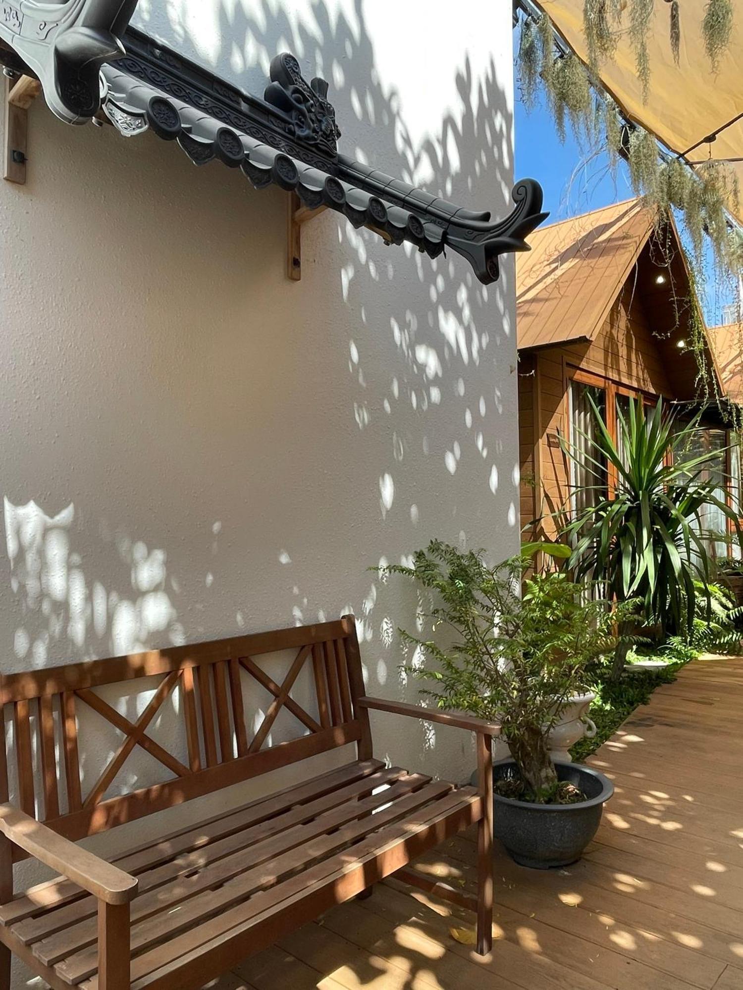 La Garden Homestay Long Xuyên エクステリア 写真