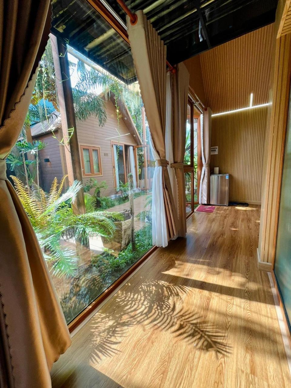 La Garden Homestay Long Xuyên エクステリア 写真