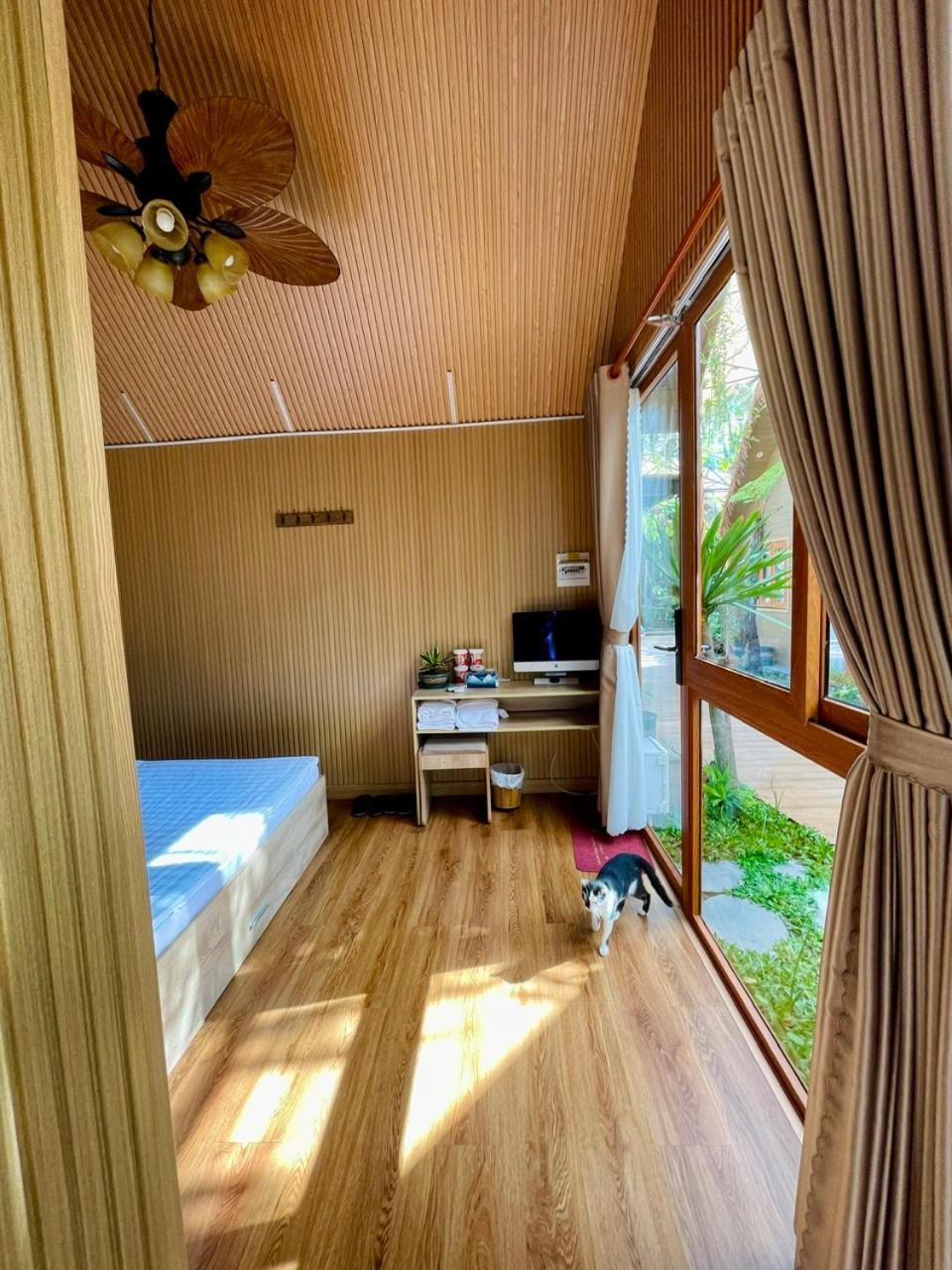 La Garden Homestay Long Xuyên エクステリア 写真