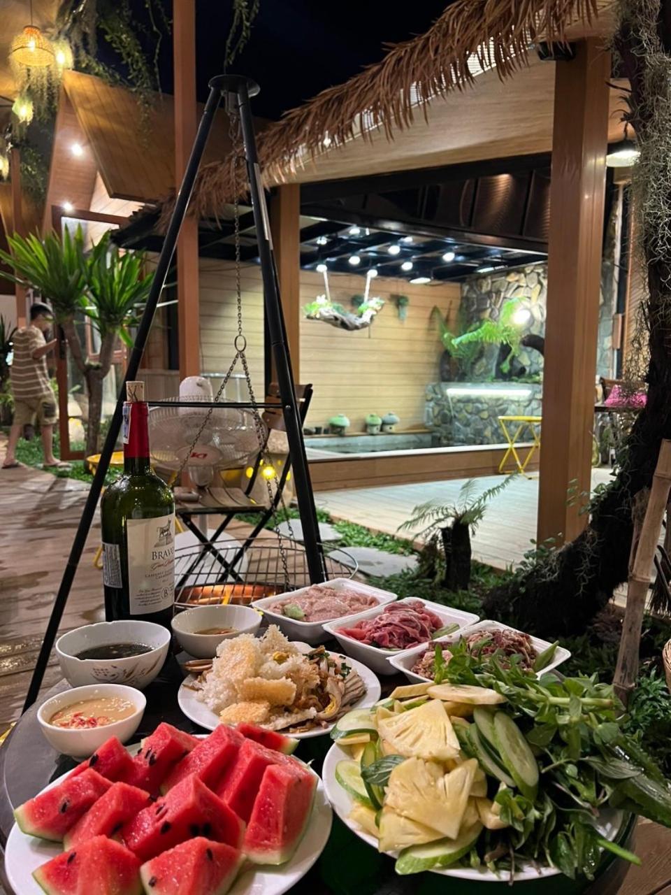 La Garden Homestay Long Xuyên エクステリア 写真