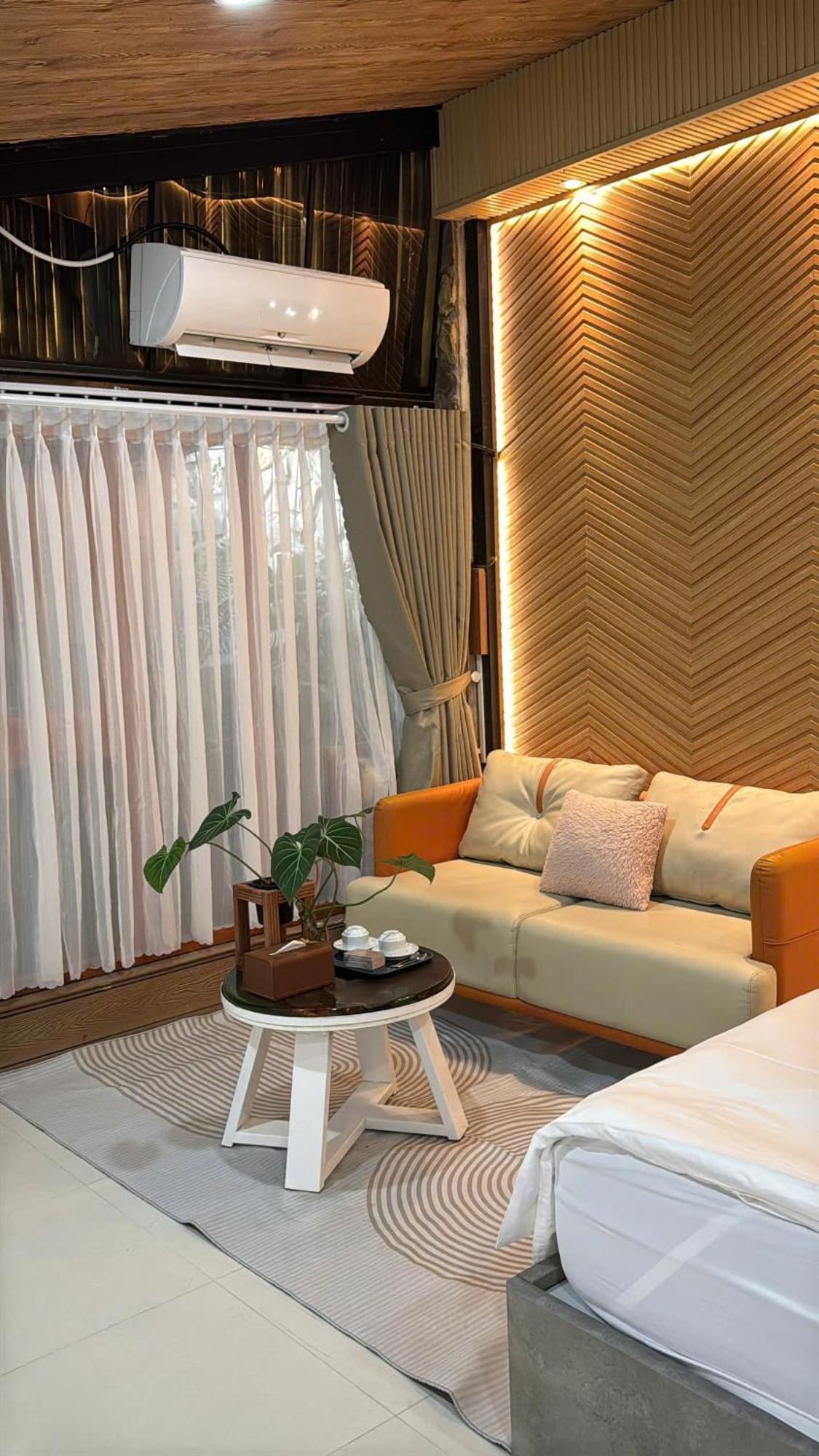 La Garden Homestay Long Xuyên エクステリア 写真