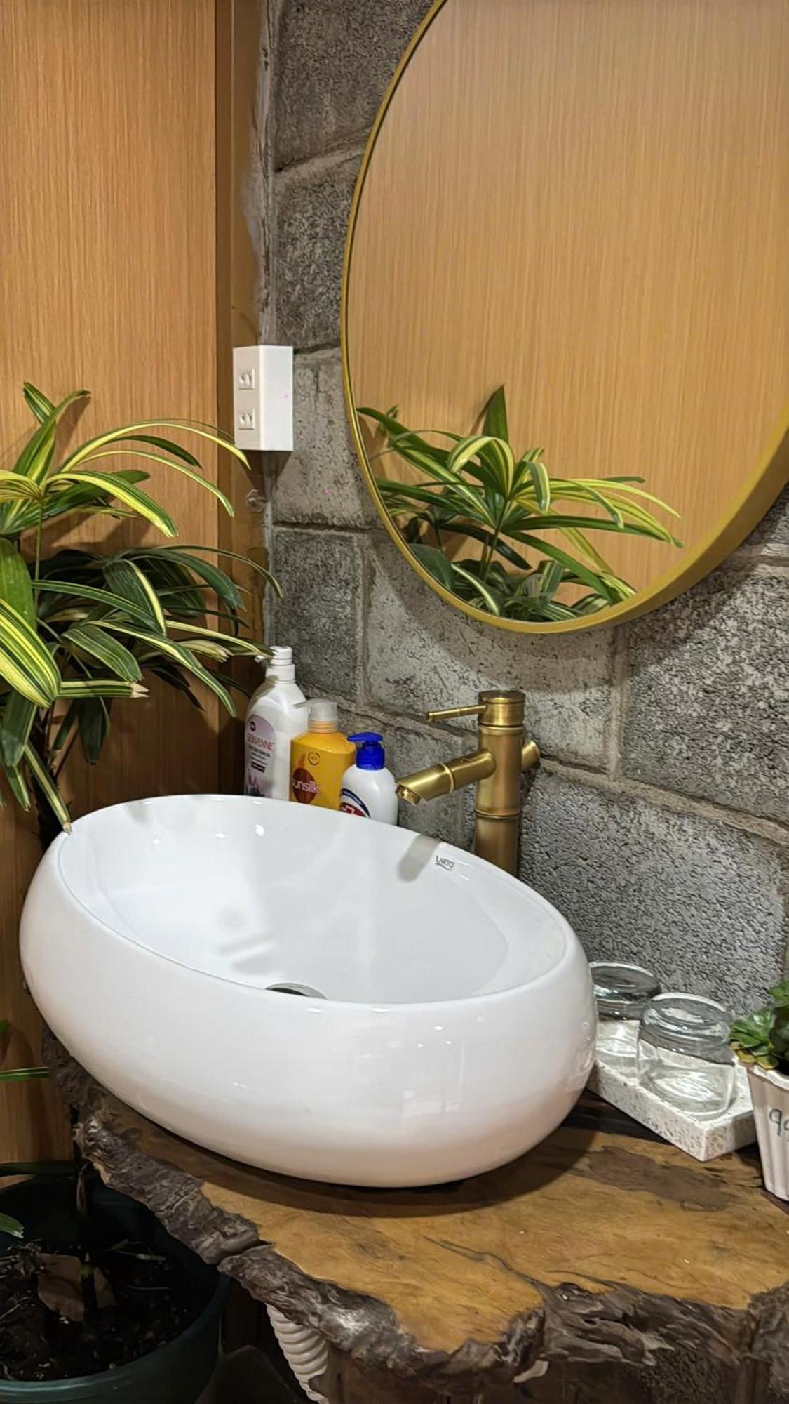 La Garden Homestay Long Xuyên エクステリア 写真