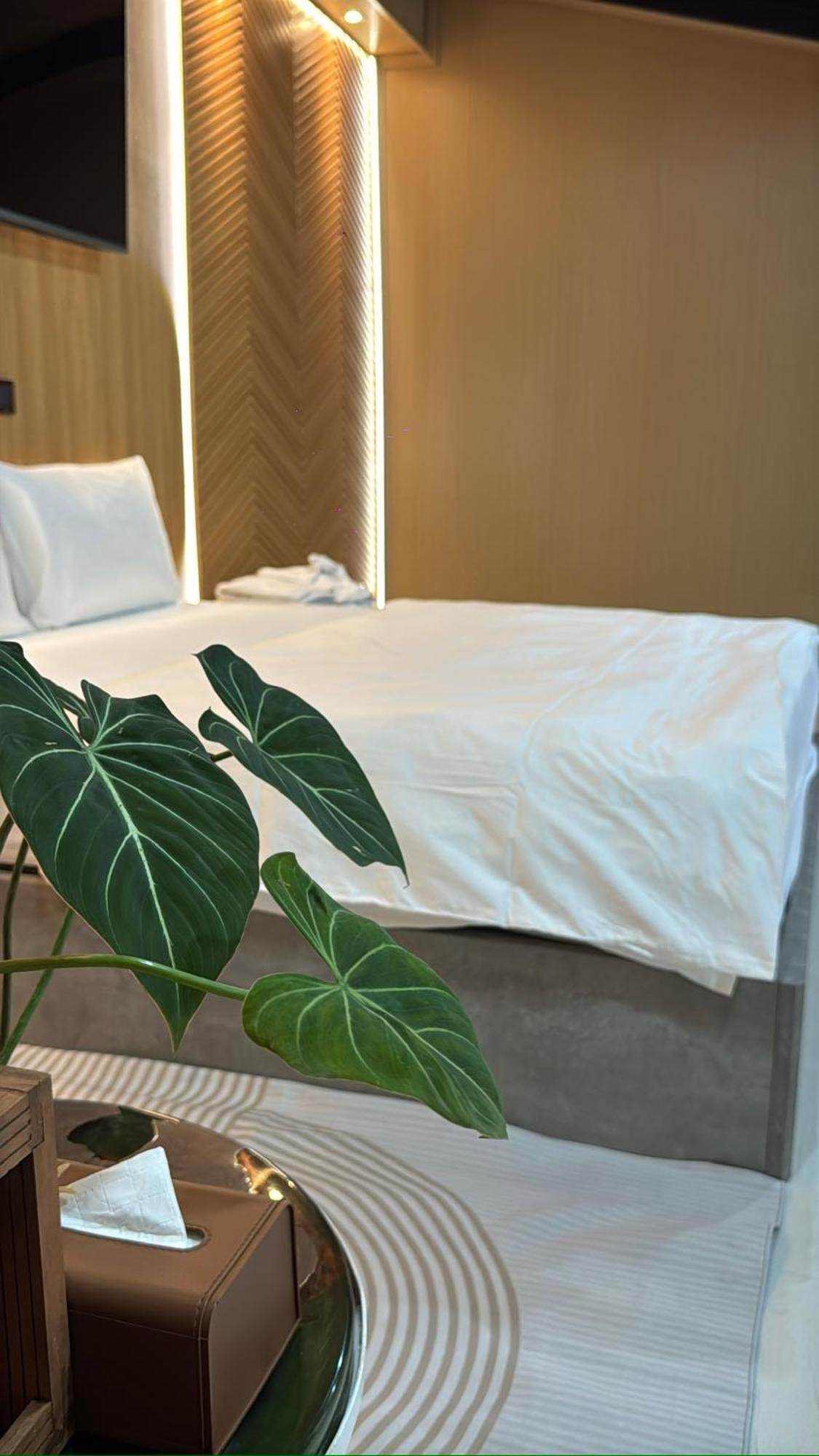 La Garden Homestay Long Xuyên エクステリア 写真